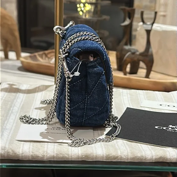 Authentic Coach Turnlock Card Case with Quilting & Silver-Toned Hardware, NWT - Picture 8 of 16